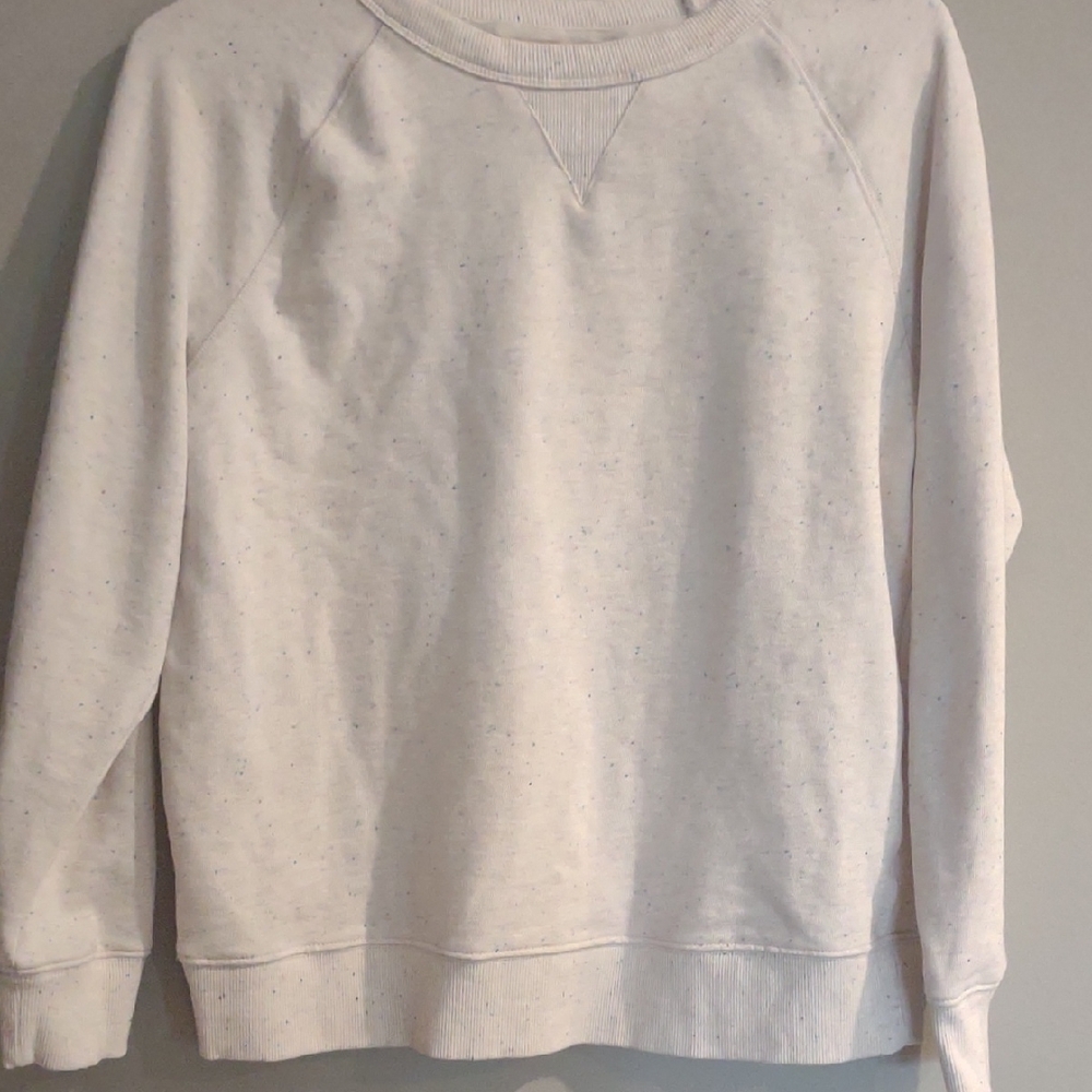 Roebuck & Co. Women's Medium Cream Speckled Crewneck Sweatshirt